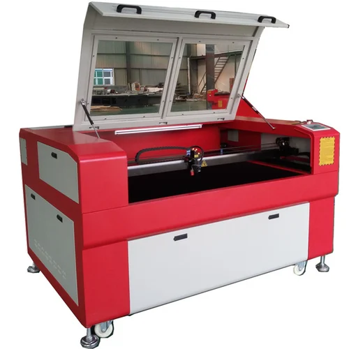 CO2 Laser Cutting Machine